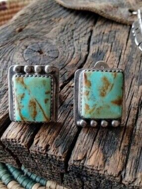 Vintage Nancy Crispin Kewa / Santo Domingo Turquoise Bezel Clip On Earrings
